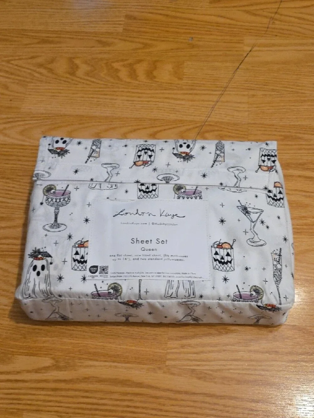 London Kaye Queen Sheet with Ghost Cocktail Print